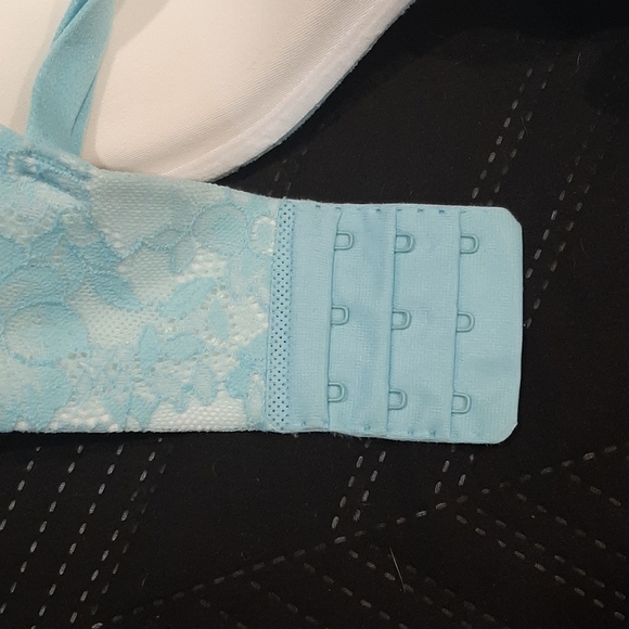 Angel's Secret Embrace Bra - Picture 5 of 6